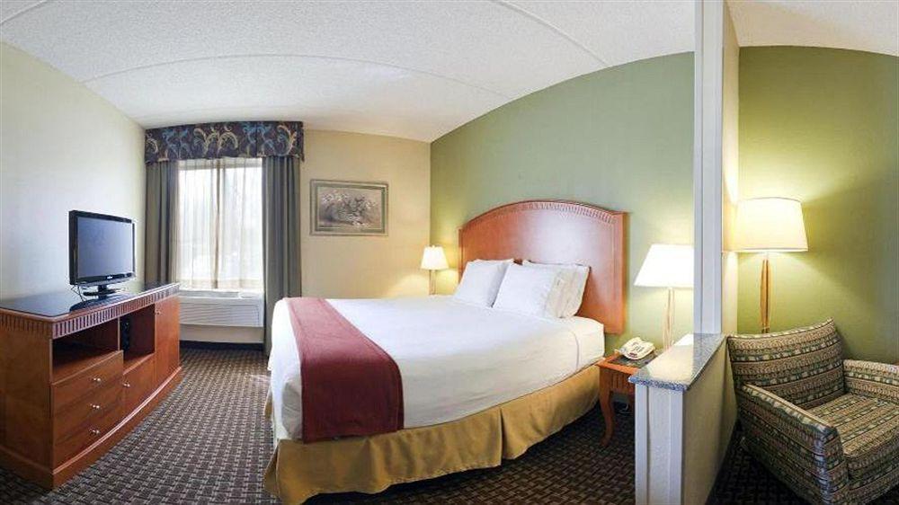 Holiday Inn Express & Suites Charlotte Arpt-Belmont By Ihg Kültér fotó