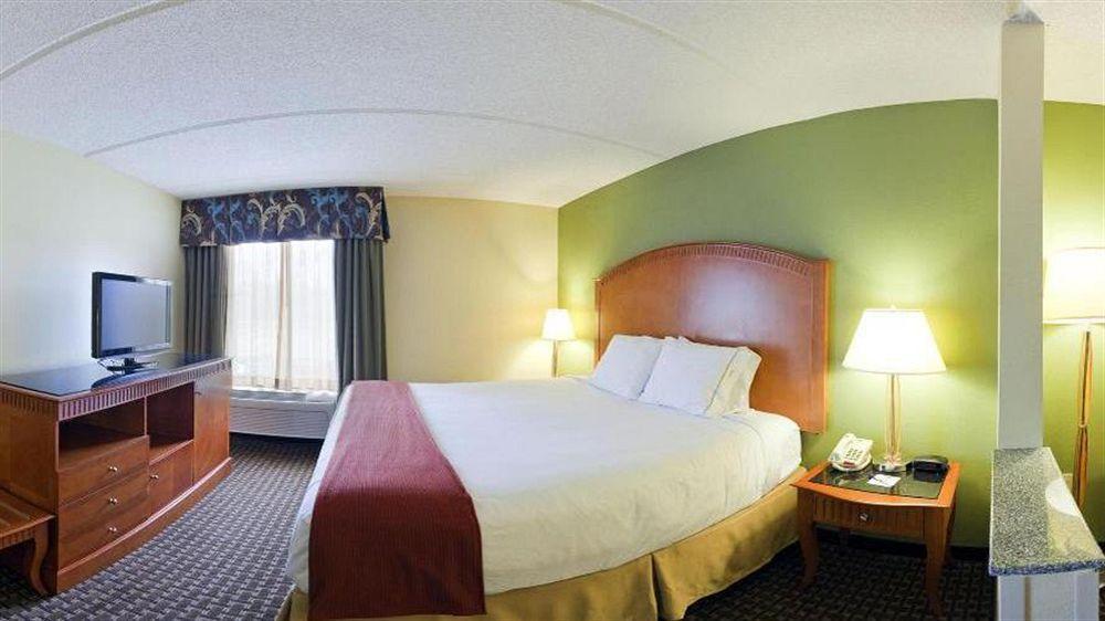 Holiday Inn Express & Suites Charlotte Arpt-Belmont By Ihg Kültér fotó