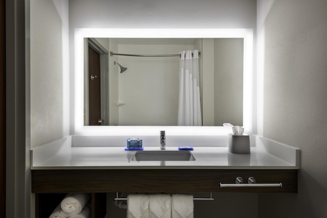 Holiday Inn Express & Suites Charlotte Arpt-Belmont By Ihg Kültér fotó